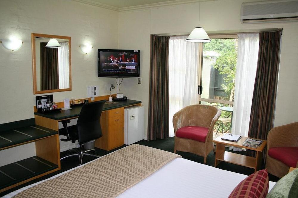 Grand Country Lodge Motel Миттагонг Экстерьер фото