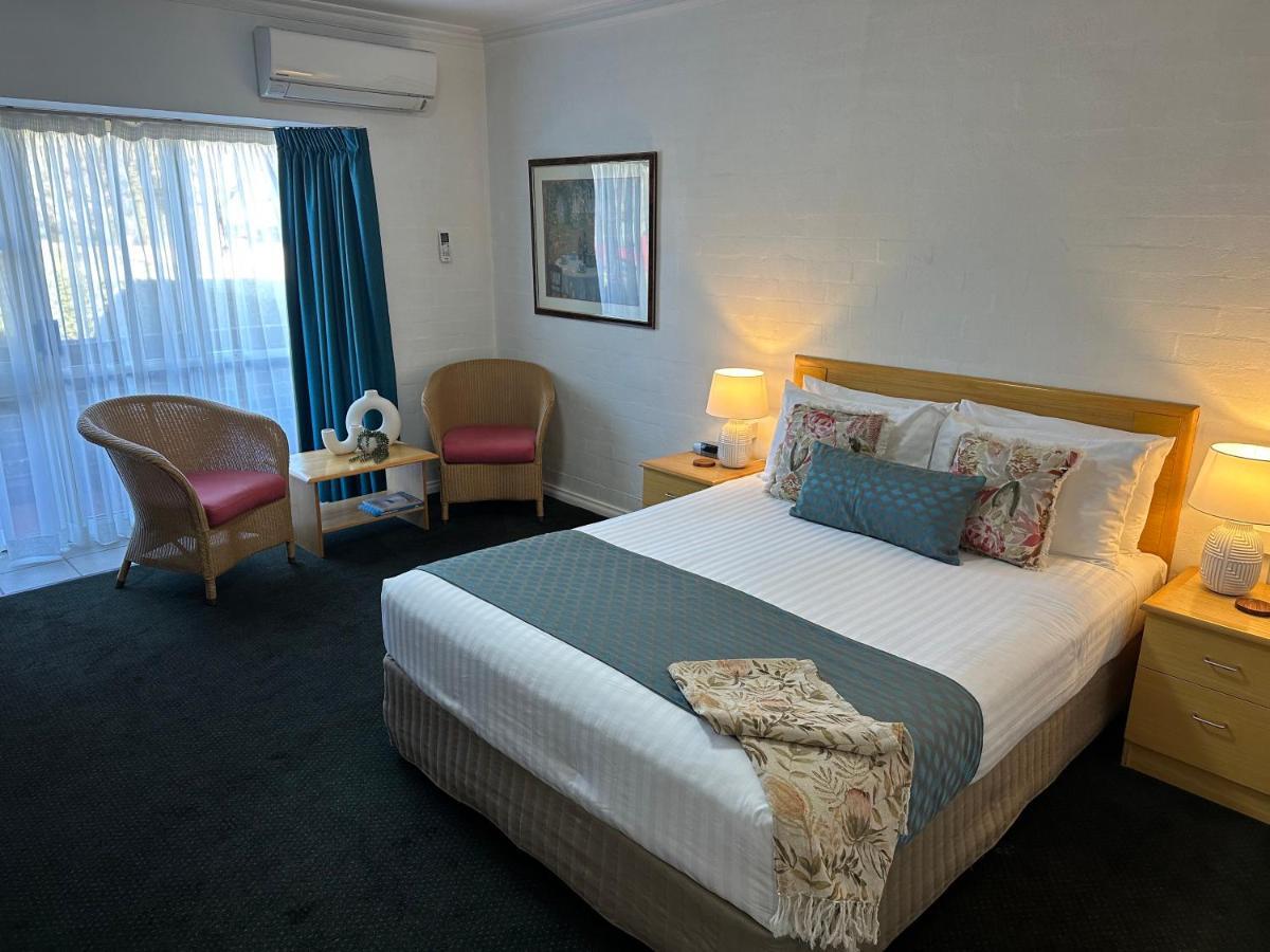 Grand Country Lodge Motel Миттагонг Экстерьер фото